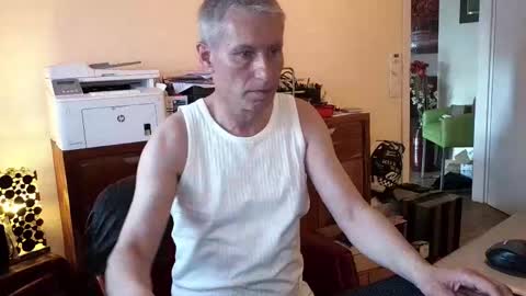 Markus081976 online show from April 18, 5:14 pm