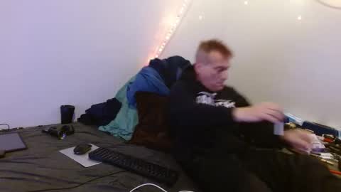 markymark101825061 online show from February 13, 3:39 am