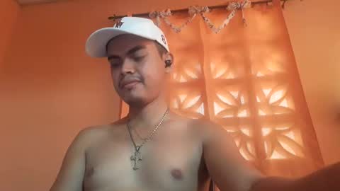 Max online show from February 13, 6:38 pm