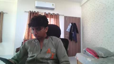 Mask Boy online show from November 23, 4:12 am