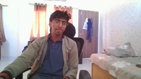 Mask Boy online show from December 14, 3:24 am