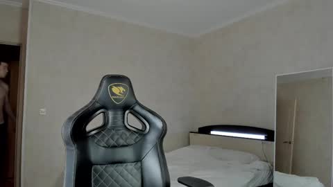 Mason online show from February 10, 9:47 pm