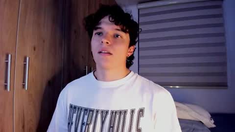 mastrangelo_x online show from March 4, 4:08 am