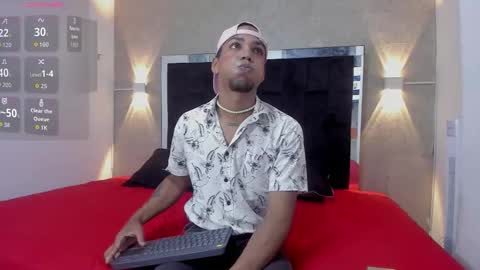 Mateo and Noah online show from November 9, 3:38 pm