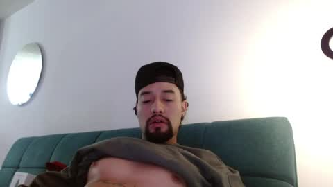 STRURIBE ON INSTAGRAM online show from April 1, 1:41 pm