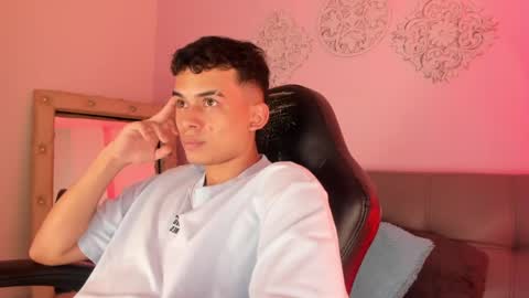 matheww_strong online show from June 3, 9:20 pm
