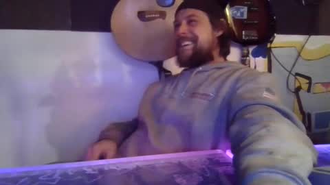 Snapshot of mathydonaski chatting on January 11, 8:11 am mathydonaski online show from January 11, 8:11 am