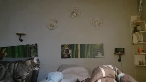 matrike1 online show from April 12, 4:30 pm