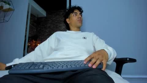 mattfiore online show from January 13, 8:02 pm