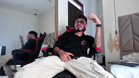 Matthew online show from March 7, 9:45 pm