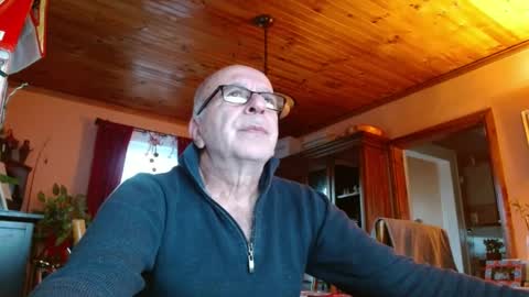 Maurice online show from December 22, 12:27 pm