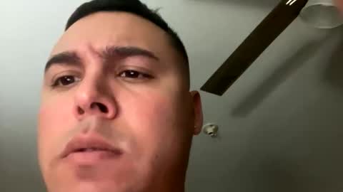 Snapshot of mauricio760p chatting on October 23, 8:07 am mauricio760p online show from October 23, 8:07 am