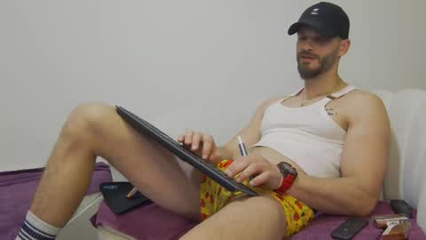 mauro_real_man online show from March 20, 7:07 pm
