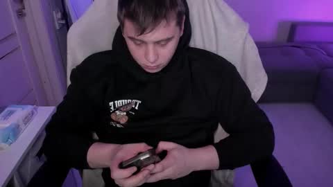 Max online show from January 17, 5:38 pm