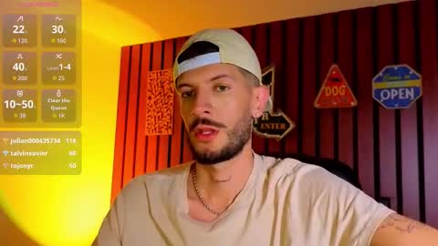 Max Taylor online show from October 29, 2:03 am