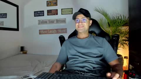 MAXI      online show from April 21, 2:51 am