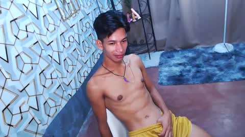 Reyn online show from February 10, 3:53 pm