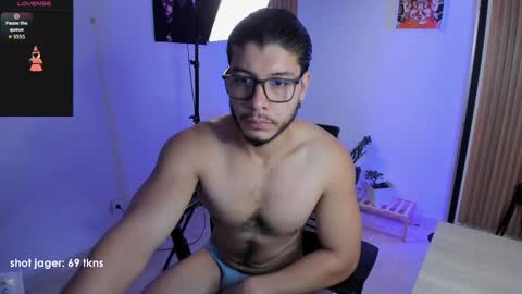 Mikael online show from October 25, 10:39 am