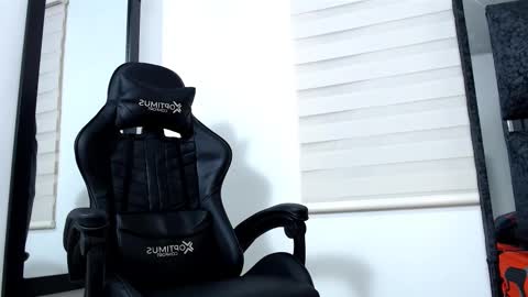 Maximo Sebastian online show from March 3, 3:28 am