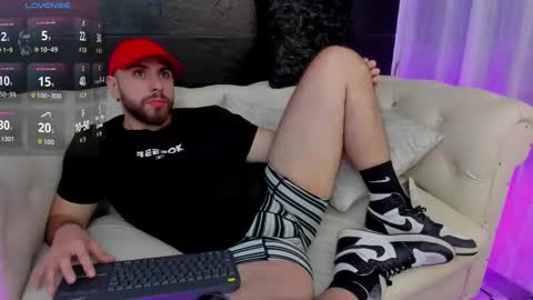 Maximo Wolf online show from November 6, 1:41 am