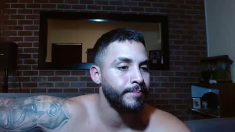 Snapshot of maximotorricelli chatting on October 2, 7:29 pm maximotorricelli online show from October 2, 7:29 pm