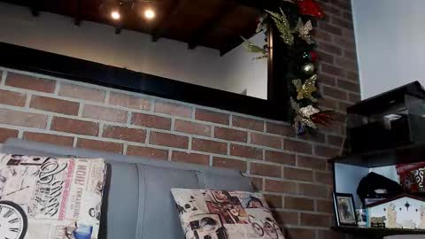 Snapshot of maximotorricelli chatting on December 6, 7:34 pm maximotorricelli online show from December 6, 7:34 pm