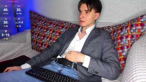 Max online show from January 20, 3:59 am