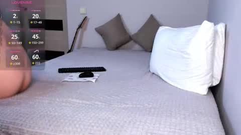 Max online show from October 18, 6:13 pm