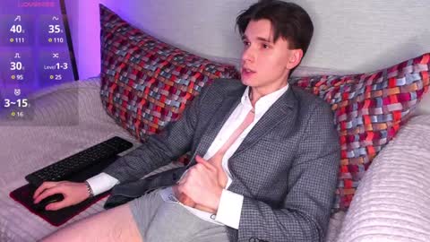 Max online show from January 24, 2:41 pm