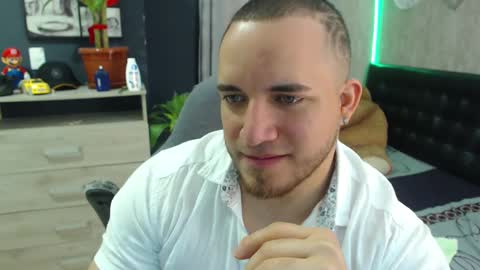 maximus online show from December 10, 8:38 pm