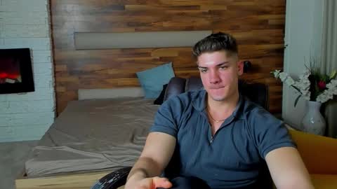 MaxKaiden online show from March 28, 8:47 am