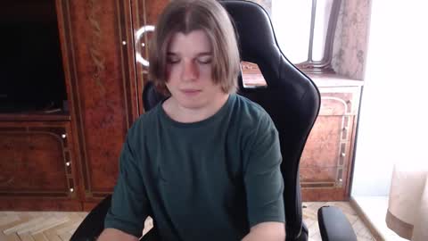 Max online show from February 18, 1:09 pm