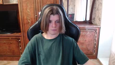 Max online show from November 4, 11:55 am