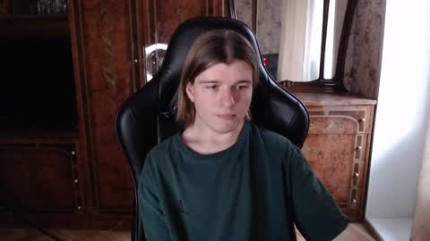 Max online show from October 10, 11:59 am