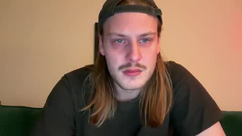 Max Watts online show from December 28, 12:15 am