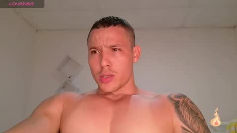 Max online show from April 16, 9:39 pm