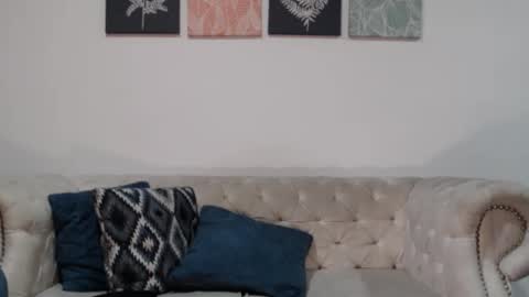 Snapshot of maxwolf18 chatting on October 22, 1:20 am maxwolf18 online show from October 22, 1:20 am