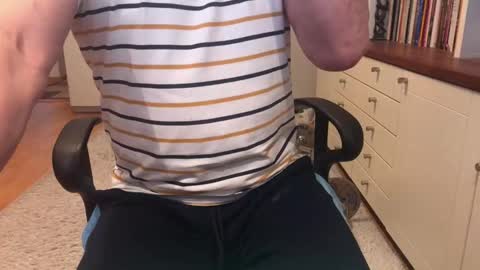 Max online show from February 19, 7:27 am