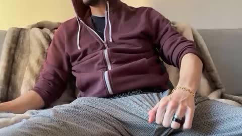 MaxXxurbate online show from December 20, 9:00 am