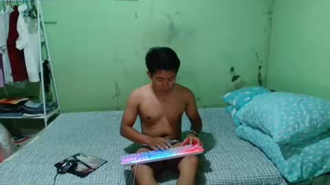 mayangbungol online show from July 8, 1:37 pm