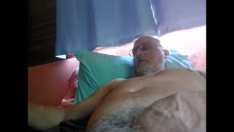 Snapshot of mbravo420 chatting on October 1, 1:04 pm mbravo420 online show from October 1, 1:04 pm