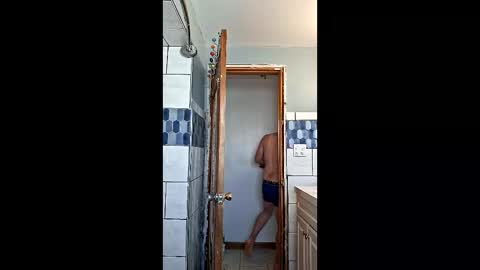 Mcmuffin1827 online show from April 20, 3:36 pm