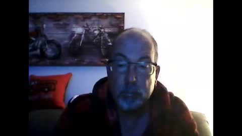 Snapshot of meathome3 chatting on October 22, 10:08 am me at home online show from October 22, 10:08 am