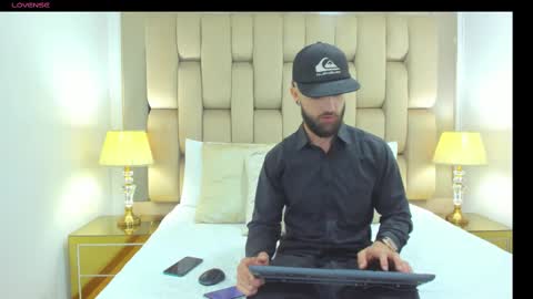  Medellin Boy  online show from February 22, 7:54 pm