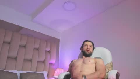  Medellin Boy  online show from February 14, 12:09 am