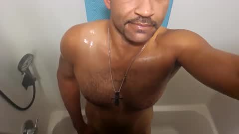 Snapshot of meezzy2 chatting on September 23, 1:43 pm meezzy2 online show from September 23, 1:43 pm