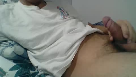 Snapshot of meks5544 chatting on December 17, 8:21 pm meks5544 online show from December 17, 8:21 pm