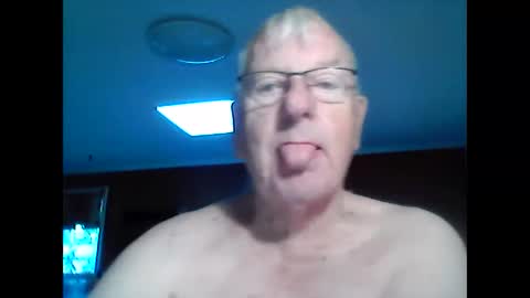 melbourne000 online show from May 5, 4:47 am