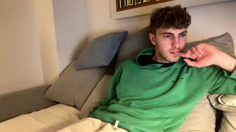 Melodicass online show from March 12, 1:24 am