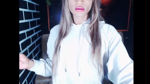 elizabet ashford online show from February 24, 6:05 am